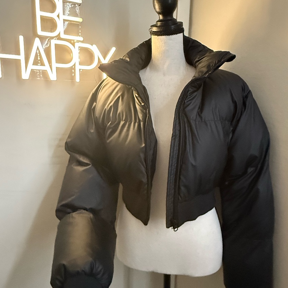 Black Cropped Puffer Jacket with High Collar - Picture 2 of 3